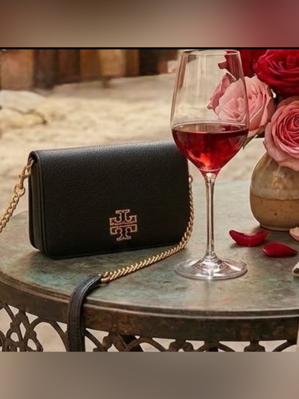 Tory Burch Britten Chain Wallet / Crossbody Bag in Black Pebbled Leather Auth